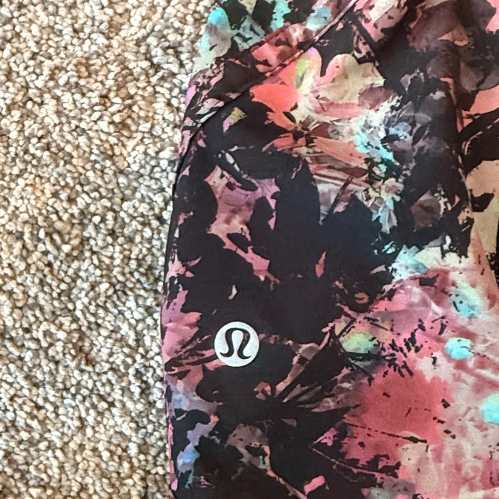 Lululemon Track That 5” - Picture 2 of 4
